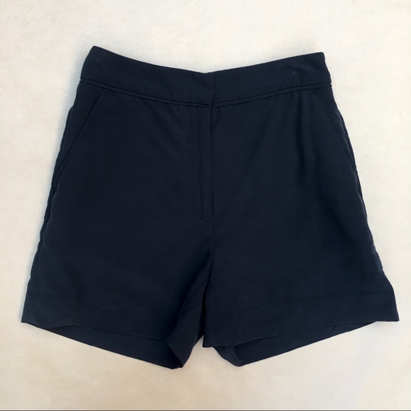 H&M .• High Rise Waist Shorts in Black Size 00 23 Youth 12 - Picture 1 of 5